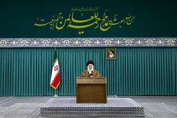 رهبر انقلاب: مهم‌ترین حامی رژیم غاصب دچار شکست‌های پی‌درپی است