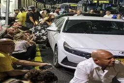 فرار اسرائیلی ها به سمت پناهگاه‌ها