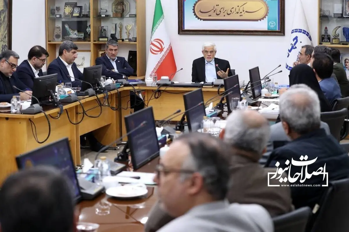 عارف : ۱۶ آذر روز دانشجو باید همیشه زنده باشد