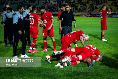 قهرمانی تراکتور