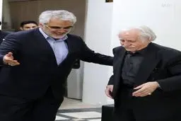 فیلمی دیده نشده از استاد فرشچیان در حال طراحی ضریح مطهر امام رضا(ع)