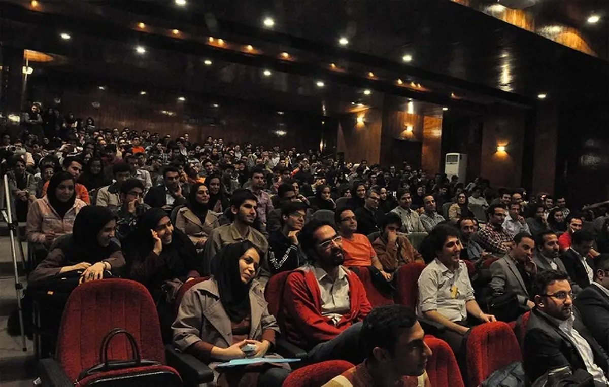 مسابقه سخنرانی تریبون، جایی برای آموختن، رقابت و شکوفایی استعدادها