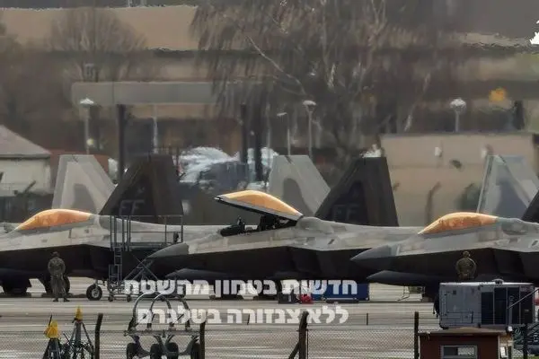 فرود ۱۱ فروند جنگنده اف ۲۲ اعزامی از انگلیس در خاک اسرائیل