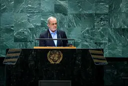 تصاویر سخنرانی رئیس جمهور در سازمان ملل