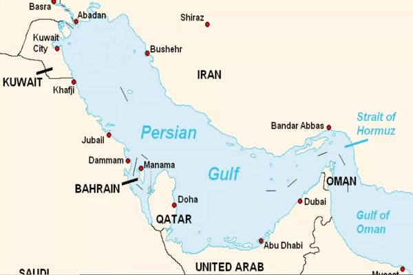 خراسان:  پروپاگاندا تغییر نام «خلیج فارس» سبب بی‌اعتمادی به تیم مذاکره کننده نشود