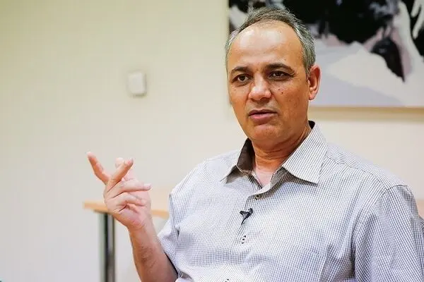 توپ در دستان آیزنکوت! 