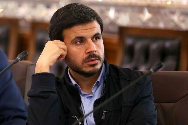 آقای دهنوی شما چه‌کاره‌اید که مردم را می‌ترسانید!