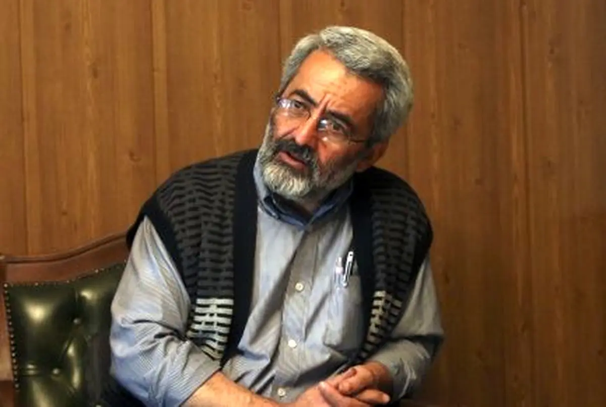 1404؛ سال عبور از رادیکال‌ها و دوقطبی‌سازی‌ها