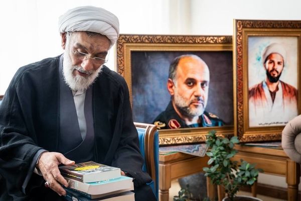 پورمحمدی: سرداران باقری و رشید کشور را نجات دادند