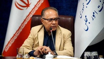 واکنش مردم به سفر ۳۶ هزار دلاری شهرام دبیری و برکناری او 