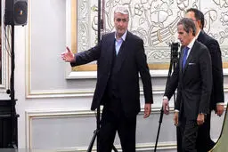 مضحکه شدن گروسی در یک جلسه با حضور پوتین و اسلامی