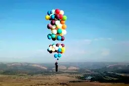 به آسمان رفتن یه کودک خردسال با بادباک