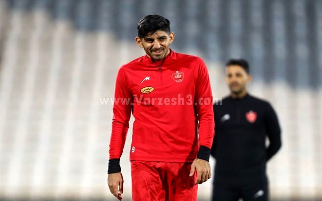 مهدی ترابی شاگرد اول  تمدیدی ها در پرسپولیس