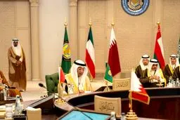 چهار دلیل ناتوانی اعراب در بازگشایی تنگه هرمز