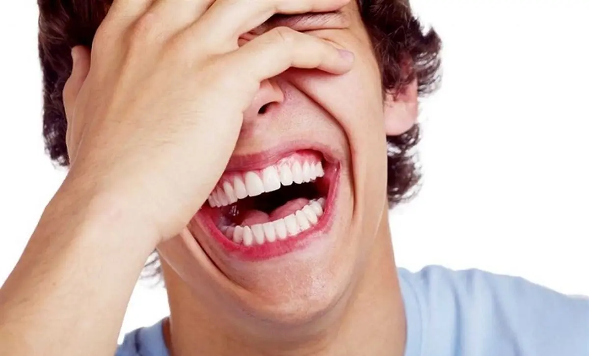 تاثیرات جادویی یوگا خنده بر سلامت جسم و روح