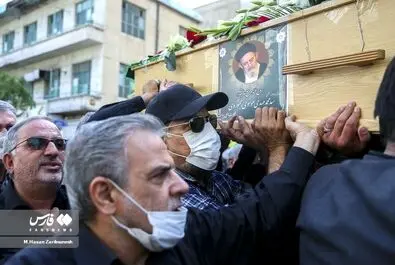  آیت الله موسوی بجنوردی