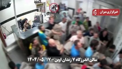 تصاویر دوربین مداربسته از ورود زندانیان امنیتی به اوین