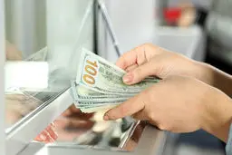 ثبات شکننده دلار در آستانه ضرب‌الاجل اروپا