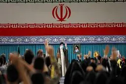 دیدار رهبر انقلاب با جمعی از دانش‌آموزان سراسر کشور