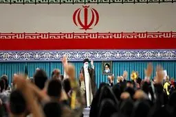 دیدار رهبر انقلاب با جمعی از دانش‌آموزان سراسر کشور