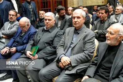 محمد شریعتمداری