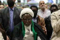 تصاویر نماز جمعه تهران با حضور شیخ زکزاکی