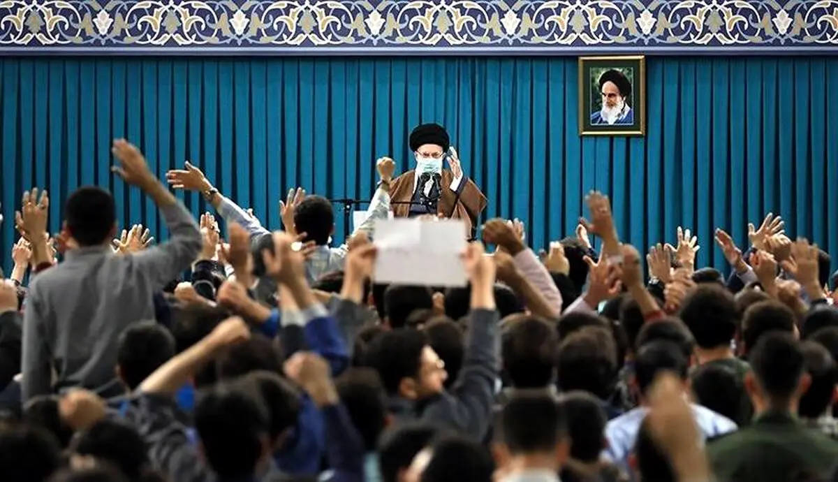 عزاداری دانشجویان روز اربعین در محضر رهبر انقلاب