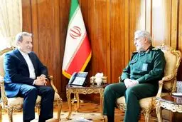 عراقچی و قاآنی عضو بنیاد حفظ آثار دفاع مقدس و مقاومت شدند