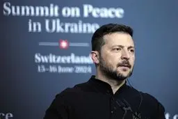 زلنسکی: چین با وجود رابطه با روسیه دشمن ما نیست