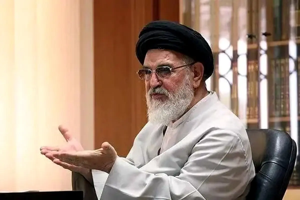 آیت‌الله امام جمارانی دار فانی را وداع گفت