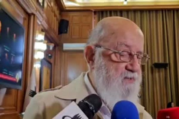جبهه گیری چمران مقابل تاکسی های بابک زنجانی