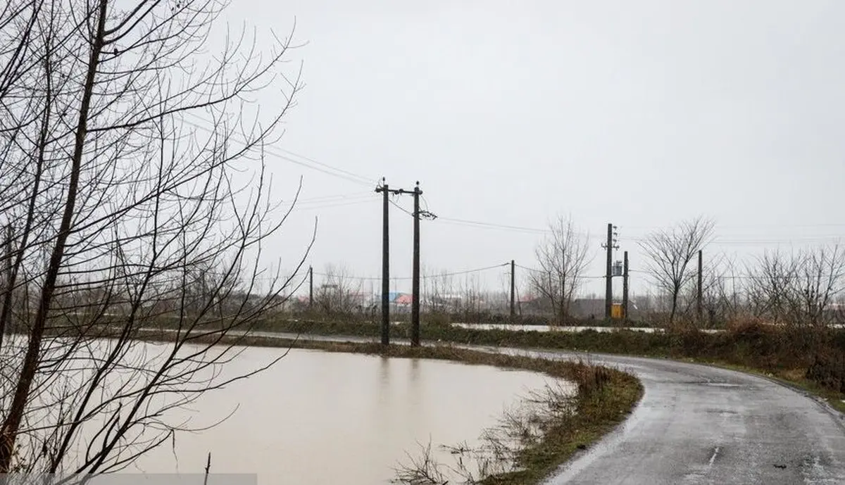 تشکیل صدها آبشار در جاده کرمان به بندرعباس + فیلم