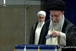 رهبر انقلاب رای خود را به نامزد اصلح در صندوق انداختند