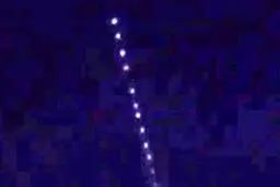 خبر فوری؛ مشاهده شی نورانی مشکوک در آسمان کاشان!