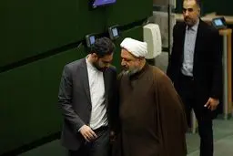 آقایان ثابتی و رسایی چرا به یمن و لبنان نمی‌روید؟/ شربت شهادت آماده نوشیدن است