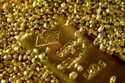 قیمت جهانی طلا نزدیک به بالاترین سطح 2.5 ماهه باقی ماند