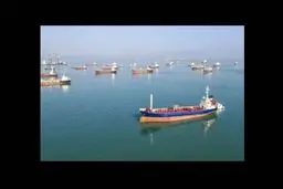 گیر افتادن ده‌ها هزار دریانورد در خلیج فارس
