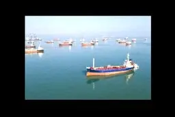 گیر افتادن ده‌ها هزار دریانورد در خلیج فارس
