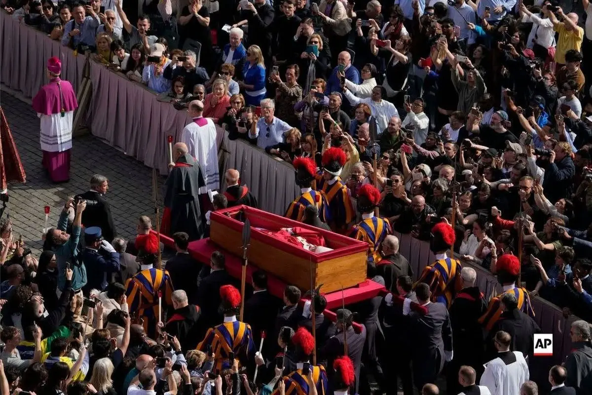 هیات ایرانی در تشییع و تدفین پاپ فرانسیس