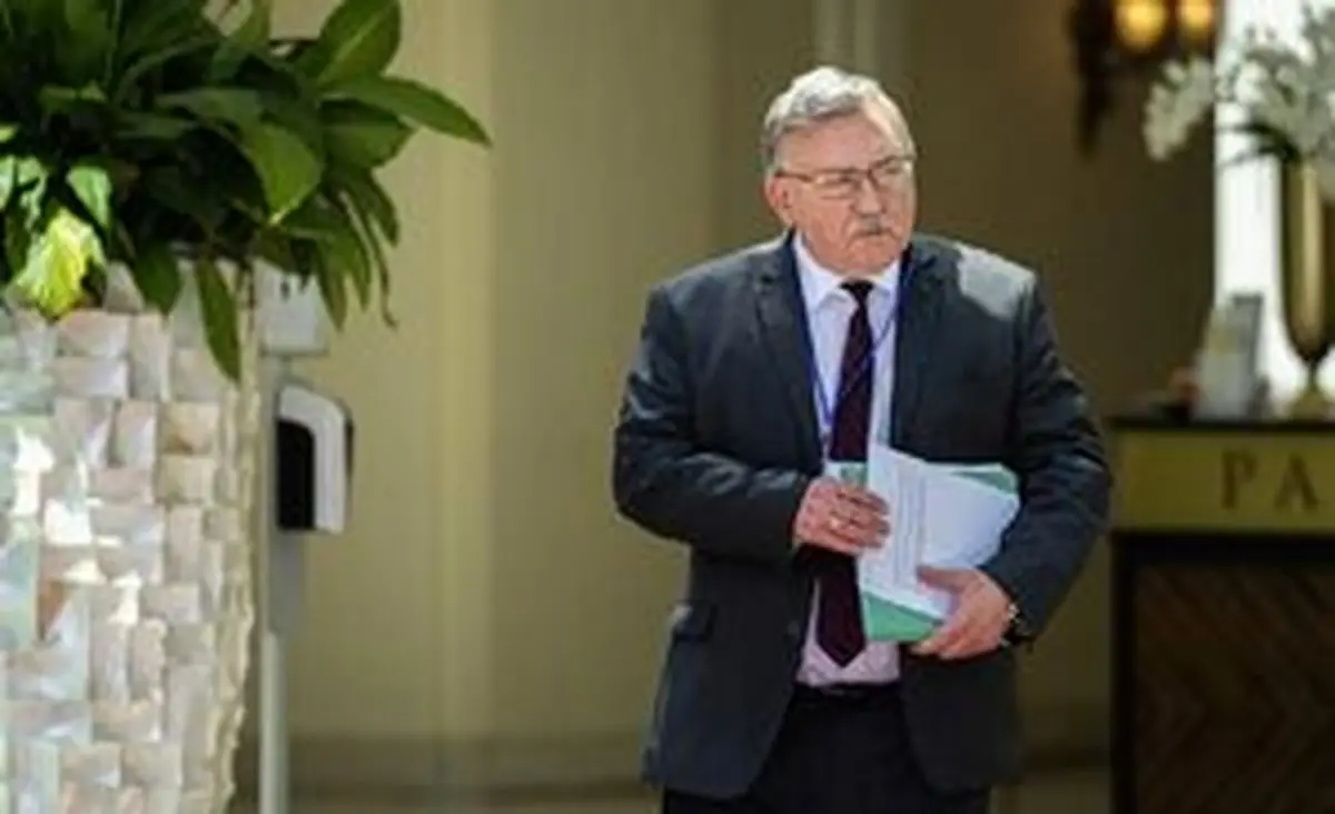 واکنش اولیانوف به مذاکره ایران و آمریکا