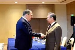 رایزنی وانگ‌یی و لاوروف درباره برنامه هسته‌ای ایران