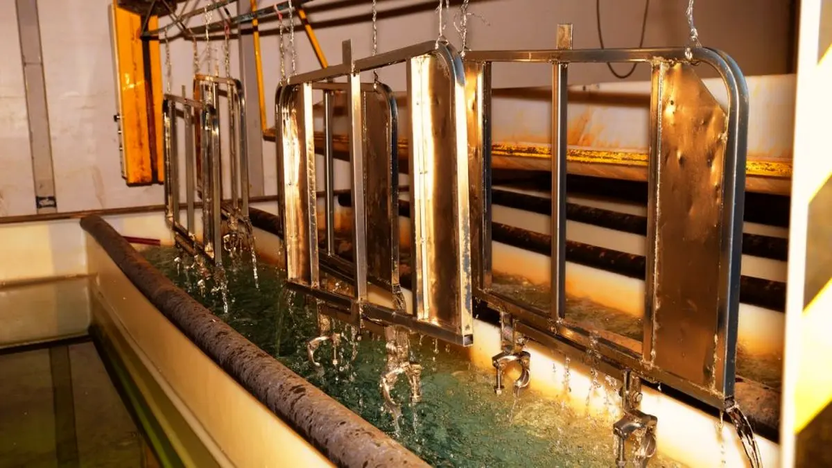 آبکاری چیست ؟ خدمات آبکاری فلزات شرکت مهندسی و صنعتی ثمر
