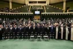 حاشیه‌های مراسم بزرگداشت شهدای خدمت در مجلس