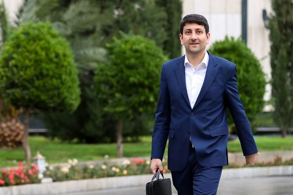 ایست وزیر ارتباطات مقابل گرانی: اینترنت نباید لوکس شود