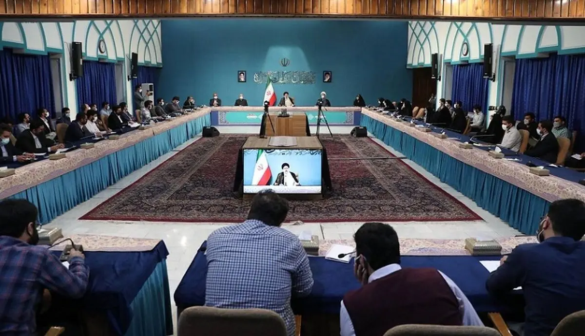 رئیسی درباره حذف ارز ۴۲۰۰ تومانی: دولت تصمیم گرفته کارهای سخت را با کم‌ترین عوارض، اجرایی کند