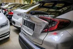 آماده ریزش قیمت خودروهای خارجی باشید / حداقل ۳۰ درصد