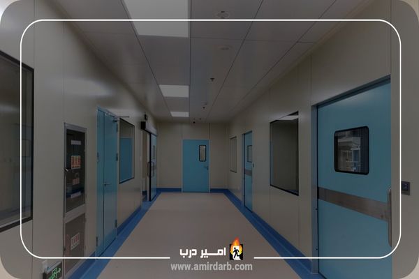 نقش درب ضد حریق در ایمنی بیمارستان‌ها و مراکز درمانی
