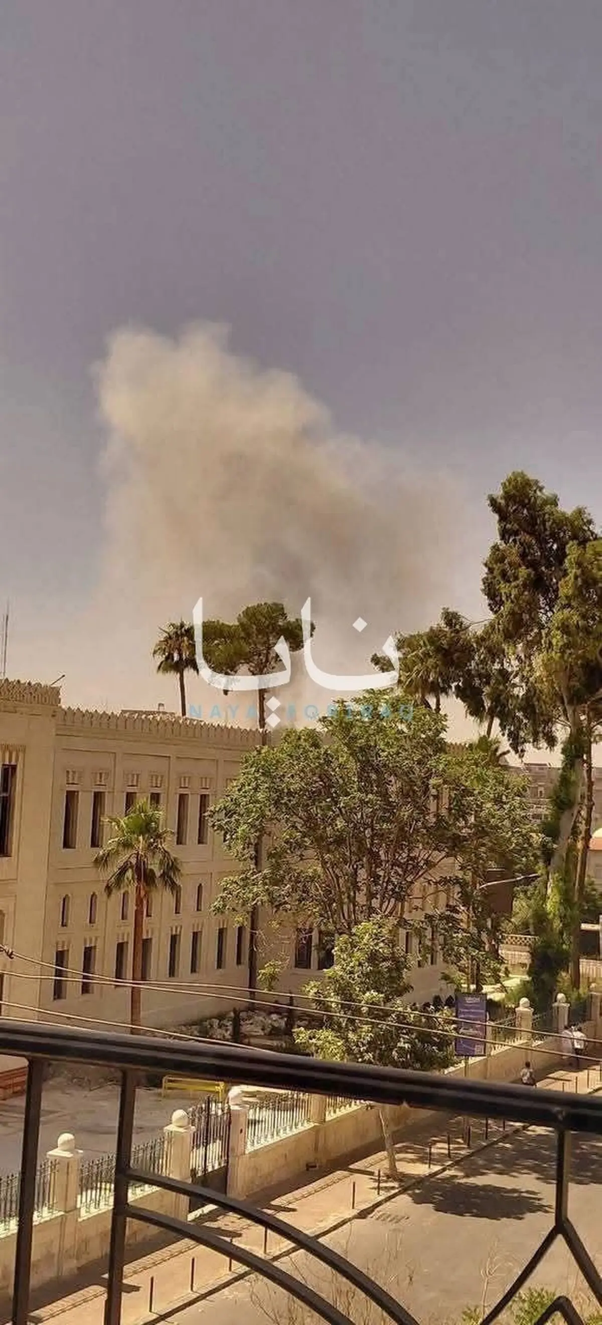 لحظه انفجار در نزدیکی محا اقامت امانوئل مکرون