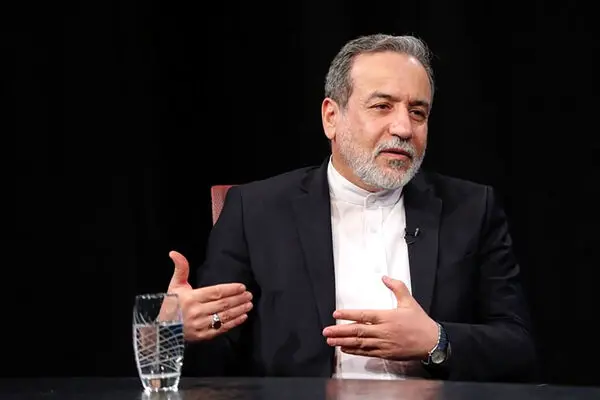 عراقچی : در صورت هدف قرار گرفتن رهبری، قرارمان بستن تنگه هرمز  بود