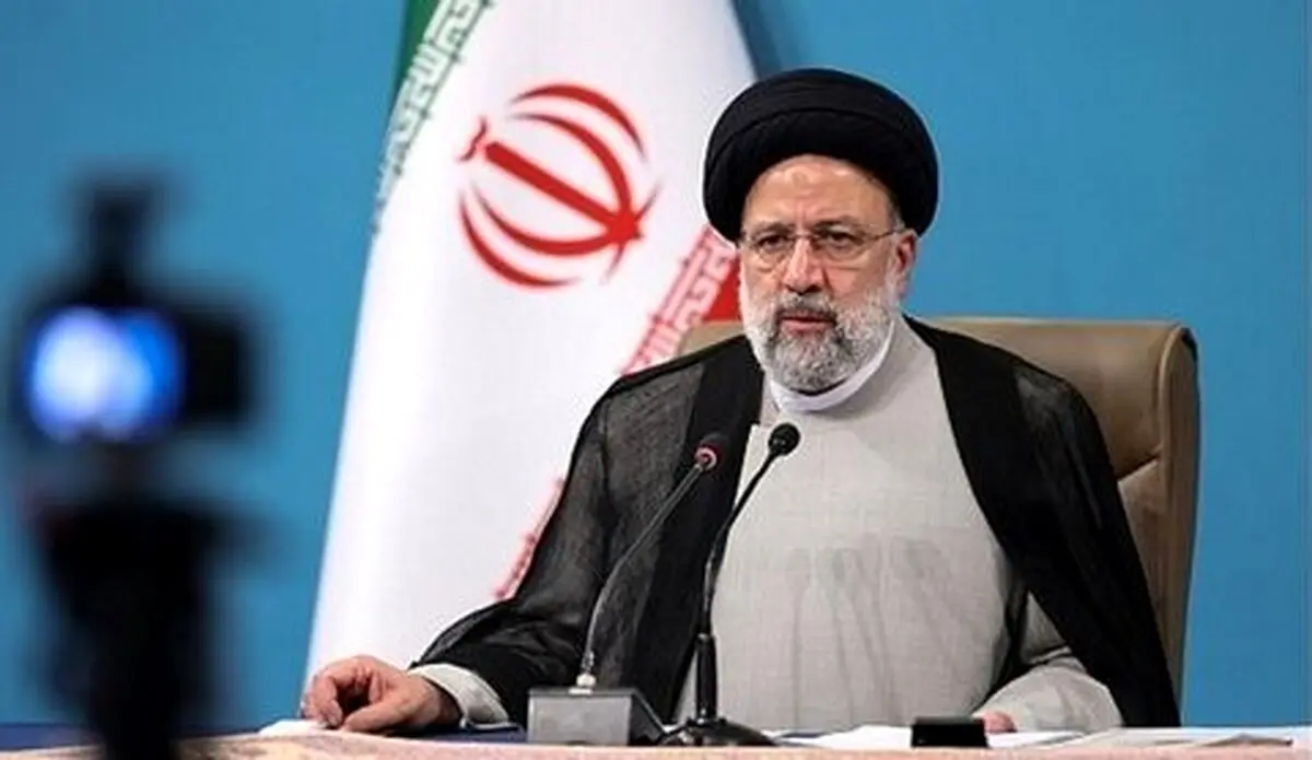 آماده باش رئیسی به مراکز درمانی برای مبارزه با سویه‌های جدید کرونا